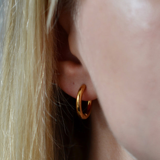 Medium Hoop Earrings - 2.5mm thick