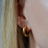 Small Hoop Earrings, with medium detachable freshwater pearls - 4mm thick