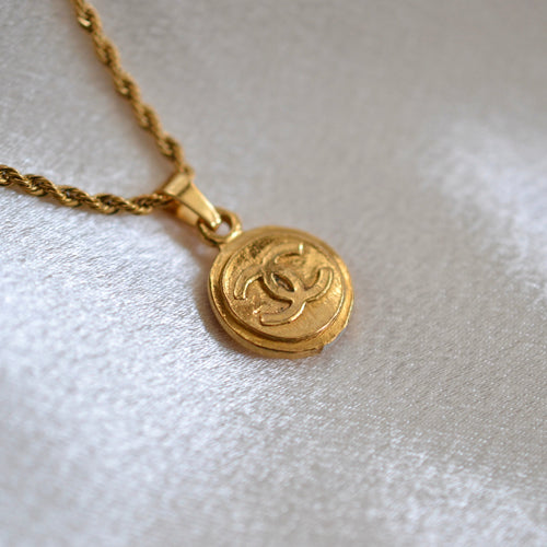 Authentic Chanel small pendant - Repurposed and converted necklace (18.5"/47cm long)