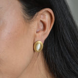 Oval ribbed statement studs - Cream
