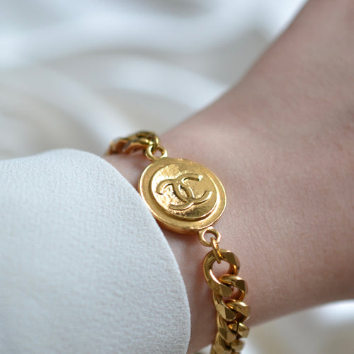 Authentic Chanel large pendant - Repurposed and converted bracelet (6.7"/17cm - 7.9"/20cm long)