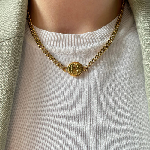 Authentic Chanel small pendant - Repurposed and converted necklace (16.9"/43cm long)